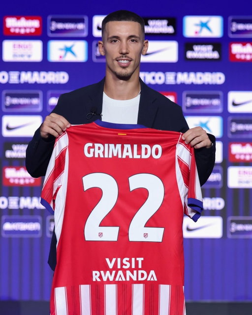A WORLD CHAMPION has arrived! 🌟❤️

#LALIGATransfers