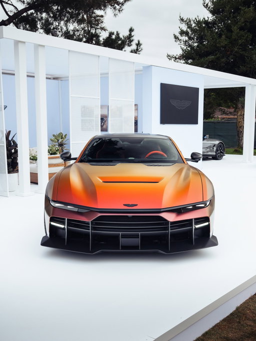 Taking centre stage. Valen, roaring into the world at @thequailevents 2026.

#AstonMartin #Valen #MCW26