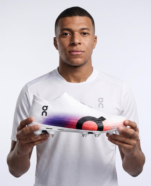 Rumours could actually be true… 👀

Kylian Mbappé could potentially be leaving Nike, with On being one of the most interesting possibilities for what comes next.

And if it happens, this would be massive.

On have never released a football boot, but @jordanrogers, an ex-Nike employee who covers sports marketing, recently broke down why he believes they could be the brand to watch.

There have also been signs of On moving towards football, and even years ago their leadership spoke about taking their technology into other sports.

So imagine this:

On’s first ever football boot.

And Mbappé as the face of the whole thing.

We had to imagine what On Football could look like.

Would you wear these? 👀

All boots and images shown are unofficial concepts. Nothing in this post confirms any partnership between Kylian Mbappé and On.

P.S. @on please don’t sue us 😂