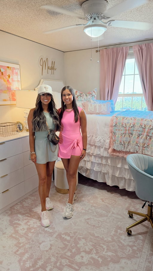 Adding humor to the mix so I don’t get too emotional🤍 she’s officially a college student!! I’m going to miss my girl more than words can say! Protect & guide her Jesus🤍

Comment “DORM” for 🔗’s to everything we did!

#collegedorm #dorm #dormroom #college #movein