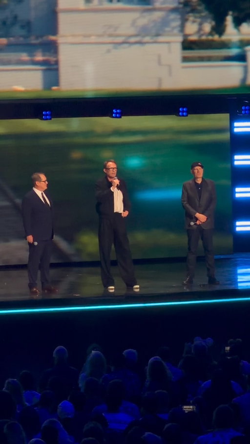 Paul Bettany teases where Vision’s story picks up in #VisionQuest. #D23
