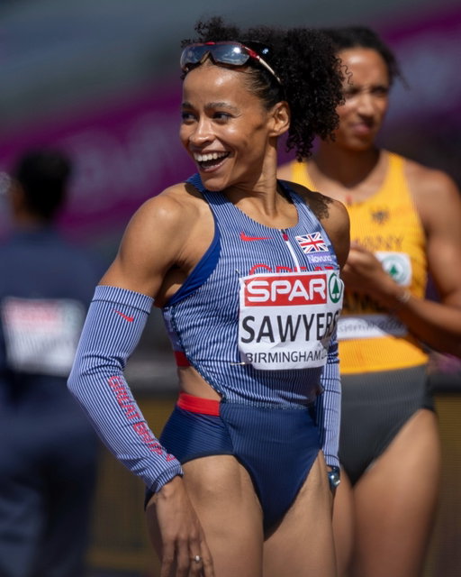 A DREAM long jump qualifying for Jazz Sawyers ✨ she jumps 6.90 with her first jump to secure automatic qualification 🤩 

#Birmingham2026
