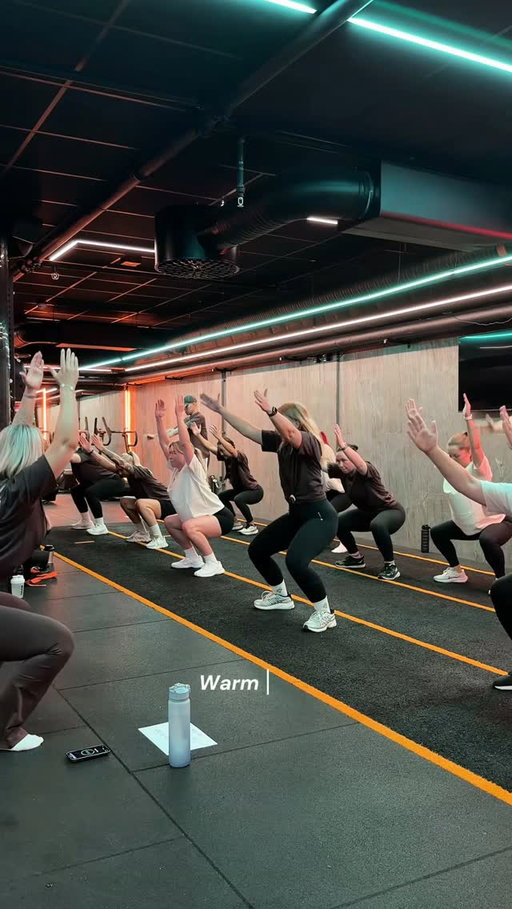 Glimpse of my favourite part of my job - workout events 🥹🥳
I love love love meeting you ladies and seeing you smash it. Next event will be in December in Stockholm 👏🏼

Eventet sponsrades av några av mina favoritbrands, stort tack ❤️
@womensbest @bronza.se @lacuila @weledanordics @thehumble.co  @homiegutfriendly @breathwell.se 
Godast bullar är alltid från @brodochsalt 
📍 @grandfitnessklarabergsgatan