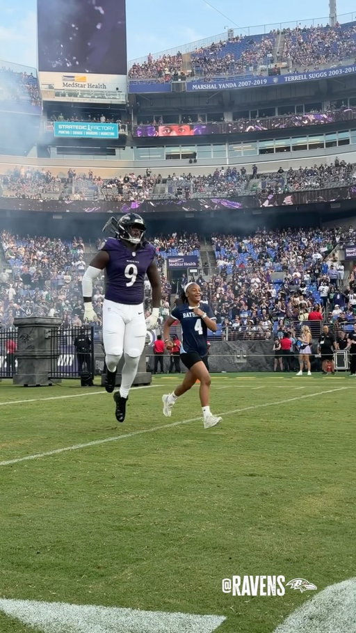First time being introduced as a Raven 💜