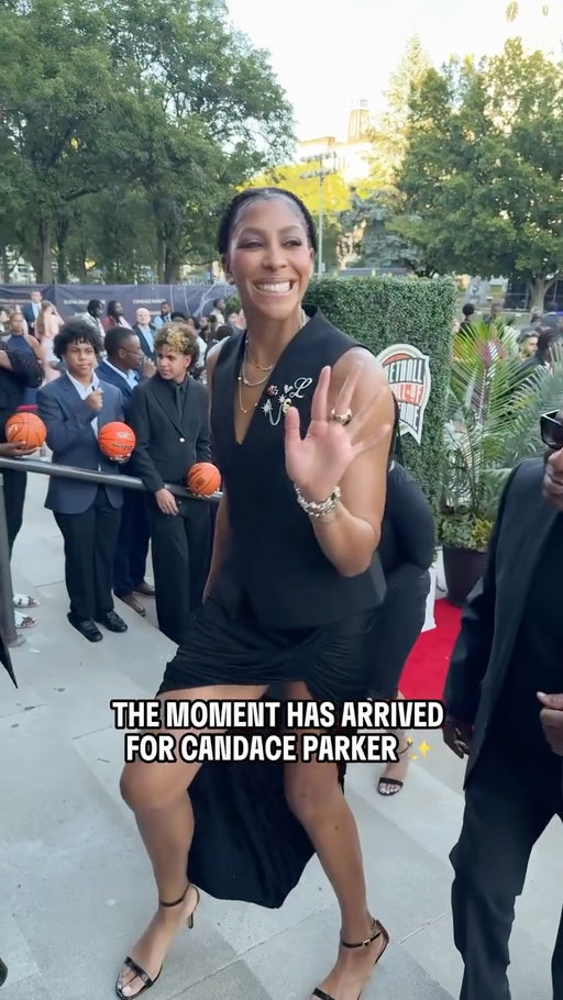 The one. The only. Candace Parker. 🤩

Candace arrives ahead of the 2026 Naismith Basketball Hall of Fame Enshrinement Ceremony!

Catch it live tonight at 7pm/ET on @NBATV