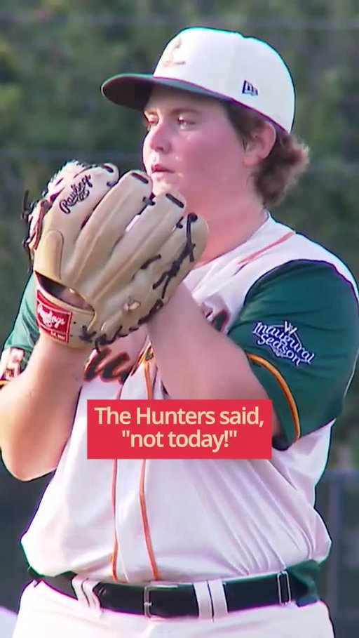 Hondras heads for second, but Paddison’s quick hands get the out for the Hunters.
