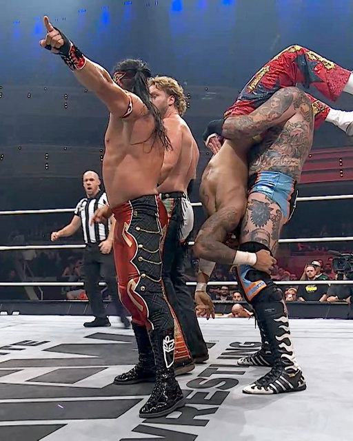 #AndSTILL 🏆 Hangman Page & Brodido deny The Lethal Twist! @BrodyXKing @BandidoWrestler

#AEWCollision is on NOW on TNT & streaming on HBO Max!