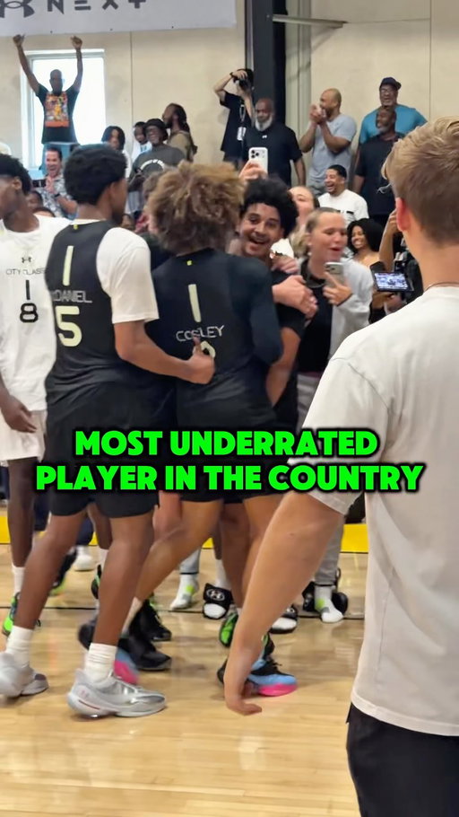 UAA scoring champ seals the deal with a bomb 💣 @quentinmosby5 @imgabasketball @uabasketball #UANext