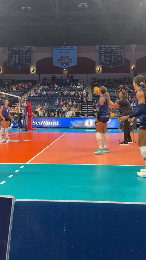 Could watch all day. 

USA vs Canada at the USAV Cup. Live from San Diego. Watch right now on USA Volleyball YouTube.