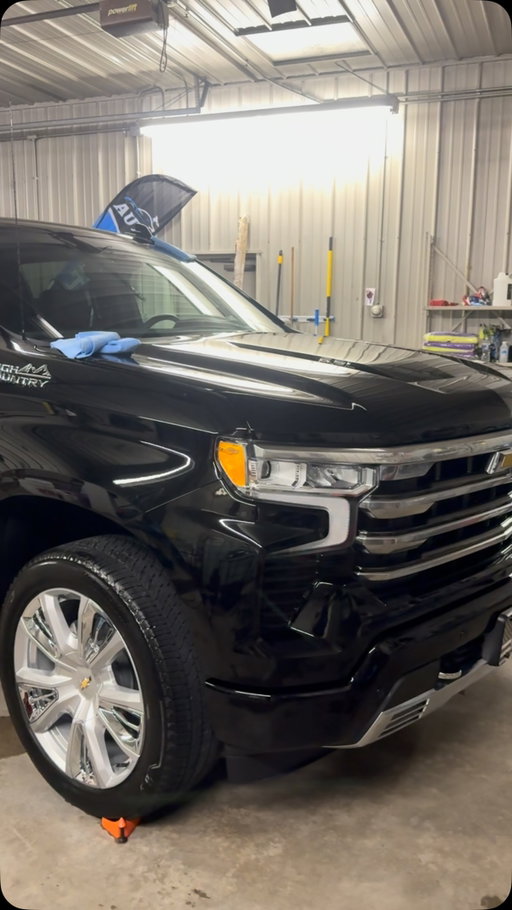Level 1 Correction + 10 Year Ceramic Coating on this Chevy Silverado

Guess how many labor hours this took 🤔🧐