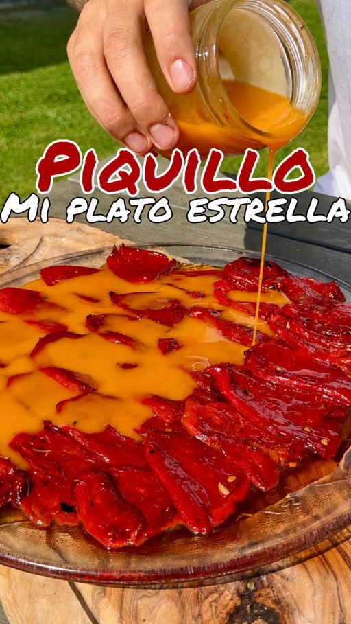 🌶️PIQUILLO🌶️
“Mi plato estrella”

Dos botes de pimientos, tres dientes de ajo y un poco de aceite de oliva. No necesitas nada más para preparar el plato que será el protagonista de tu próxima quedada.