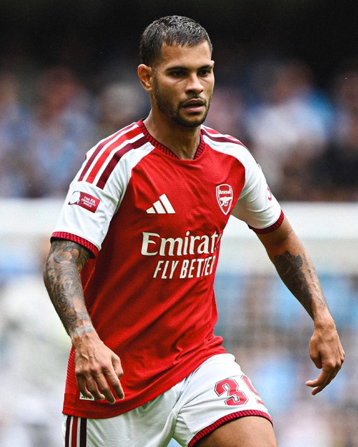 Making competitive debuts for their new clubs in the Community Shield 💫

❤️ Bruno Guimaraes
🩵 Elliot Anderson
❤️ Christos Tzolis