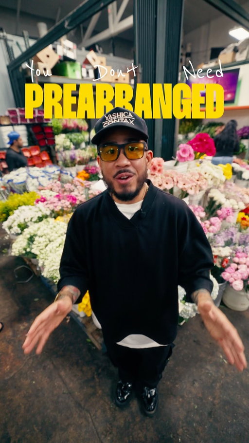 Getting your girl flowers – a mini series. Yes flowers die, & no it’s not a waste of money. Today we’re talking about it’s not the flowers at hand that’s the gift. Next episode we’re going to be breaking down the core pieces to a bouquet & how to put it together. Make sure you follow along so you don’t miss it 🫡

We’ve graduated yall from taking better photos & now this. But in case you missed that series, just comment “BOOTCAMP” and I’ll send you over that guide 😎