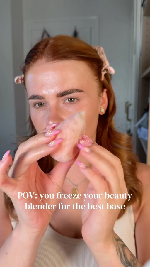 The coolest hack 🧊 
•
@nyxcosmetics_uk skin tint 
•
#makeup #makeuptrends #makeuphacks #beautyblenderhack
