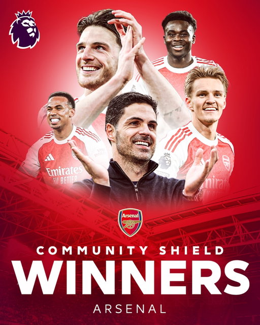 A first piece of silverware for @Arsenal this season! 🔴

The Gunners defeat Man City 3-0 to win the Community Shield 🏆
