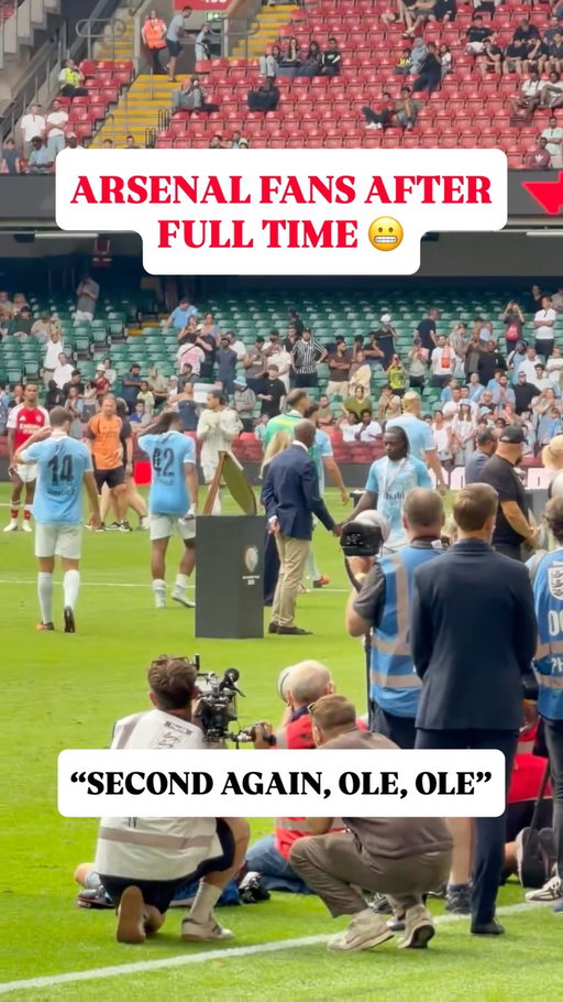 ARSENAL FANS RETURNED THE FAVOR ONCE AGAIN 😮

The “Second Again” chant, which had become synonymous with the Gunners after three consecutive second-placed finishes in the Premier League, have hurled the insult back at Manchester City 😬

🎥: TW/Al_Juste