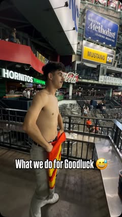 But it doesn’t always work 😅
.
.
#astros #houstonbaseball #tickpick