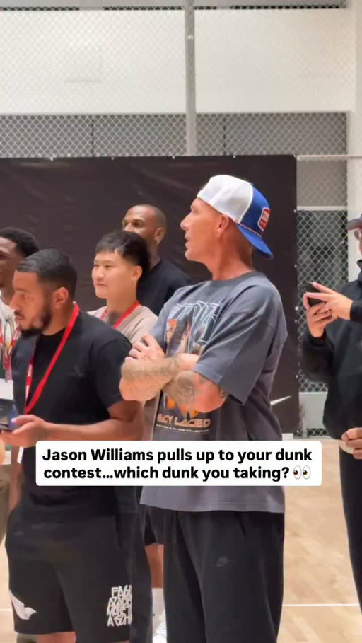 @jasonwilliams55 pulled up to watch the @slam_hs Summer Classic Vol.8 dunk contest, and these hoopers did not disappoint 💥 

Watch @slam_hs Summer Classic Vol.8 live on @nbatv beginning tomorrow at 6pm/et 🏀