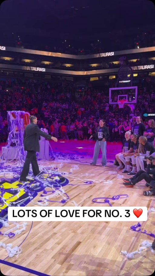 Diana Taurasi embraces family and friends after her jersey retirement ceremony! 🙌

(via @WNBA)