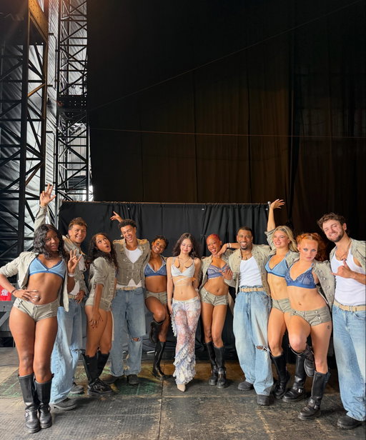 Thank you guys for all the love and energy you’ve shared with me at every festival over these past three months. It’s hard to put into words how much I’ve experienced, learned, and grown along the way.

Looking back, there were so many unexpected moments, so many highs and lows, and I’ve realized that’s just part of life. Not everything is going to be perfect, and maybe it’s not supposed to be. I’m learning to appreciate every part of the journey for what it was, even the harder moments, because they taught me so much and helped me grow. I hope we can look back on all of it with love and carry the good, the lessons, and the memories with us into whatever comes next.

And none of these moments would have been possible without the incredible people who brought every stage to life with me. To my crew, staff, band, dancers, directors, and everyone behind the scenes, thank you for your endless hard work, passion, and for giving your all to every single show. I’m so grateful to have shared this journey with all of you.

I’m leaving this chapter with so much love, gratitude, and inspiration, and so many memories I’ll keep close to my heart.

Thank you for being part of this journey with me.

Until the next 🪽