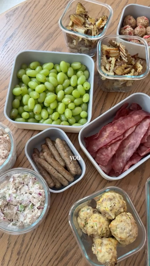 Meal Prepping Our Way to Friday, part two!!!! And I think this week might be even better than last week👀

Instead of prepping full meals, I make high protein staples, easy snacks and sides we can mix and match all week. It makes eating at home sooo much easier and saves us so much money!

Comment “PREP” and I’ll send all the recipes straight to your DMs🤍 Which one are you trying first?!

#highproteinmealprep  #mealprepideas  #highproteinrecipes #easyfamilymeals  #healthysnackideas