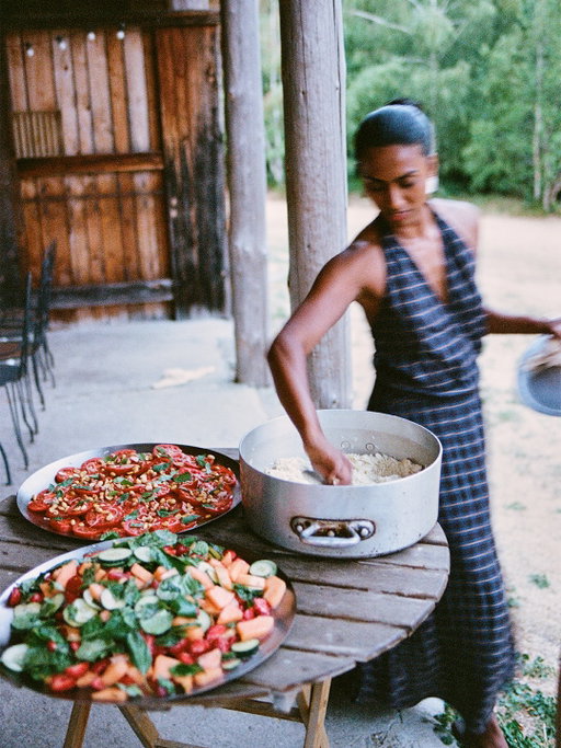 It took me a million bloody years to realise that somewhere between my affinity for cooking food and consuming it, I also somehow developed a third appetite: turning it into a freaking life before it disappears. 🍽️

@kirthanaa for @c__l__o x @clo___circle