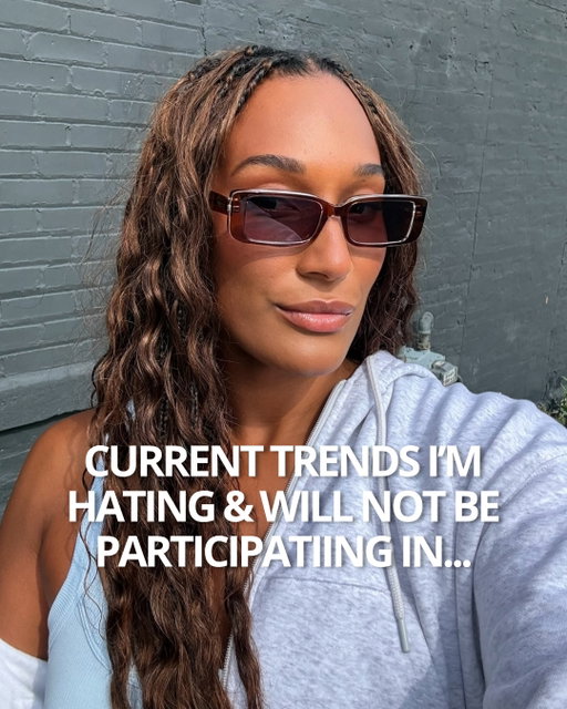 I’m such a trendsetter. 💅🏽
.
Cutest fit of the day launching in the @oneractive ‘built for strength’ capsule 8/29 @ 11:00AM CST | use code: danyele
.
#fashion #activewear #fashiontrends #oneractive #ootd