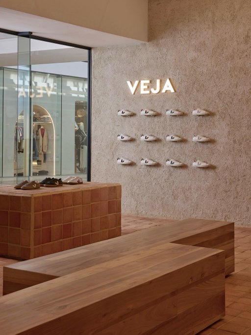 VEJA opens in Cape Town 🇿🇦​

Our new store is now open at V&A Waterfront, one of Cape Town’s historic harbor districts, now bringing together art, design and a new creative energy. The store was designed around the existing space, preserving its character with minimal transformation.​

Shop 7244, V&A Waterfront​
19 Dock Rd, Victoria & Alfred Waterfront​
Cape Town 8001, South Africa​