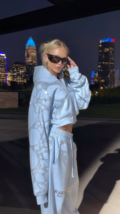 cool girls don’t wear boring sweatsuits 💎🩵

baby blue rhinestones + the perfect oversized fit = your new cool girl uniform

pre-orders live → icaruswick.com

#coolgirlstyle #outfitinspo #streetwear #cooloutfits #rhinestones