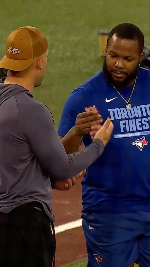 Blue Jays staff members were taking velo slaps to the back to help the players get a higher Fantasy Football draft pick

#mlb #baseball #sports #fantasyfootball #bluejays