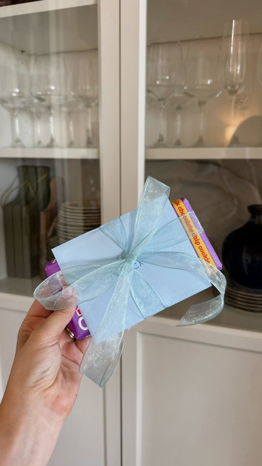A hostess gift I keep in the rotation 🍬

#hostgift #hostessgifts