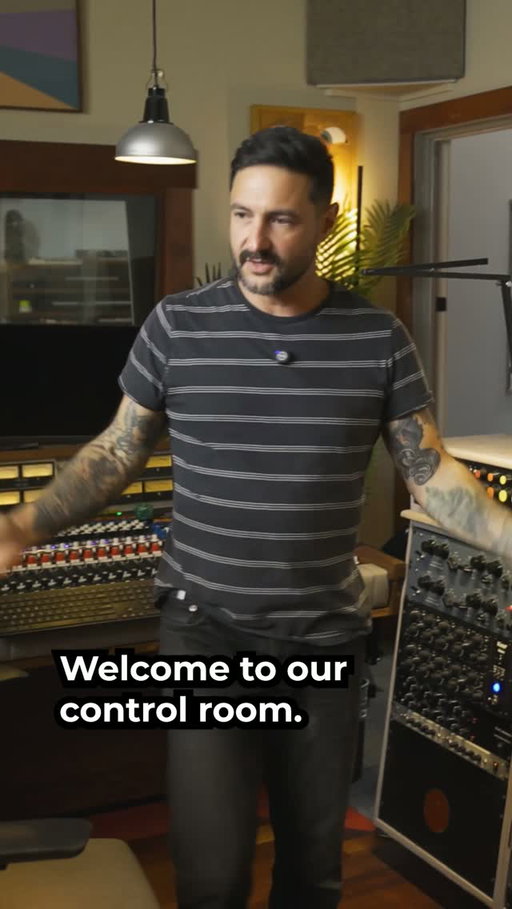 The new episode of Epic Studio Tours from @andrewmastersmusic features 50 minutes of Mike giving a long-winded tour of the studio. If you’d rather not hear him talk for 50 minutes, you can watch this reel featuring the dumbest things he said, sprinkled with some useful information.

If you want to see the whole thing, the link is in our bio.

Big thanks to Andrew for coming out!