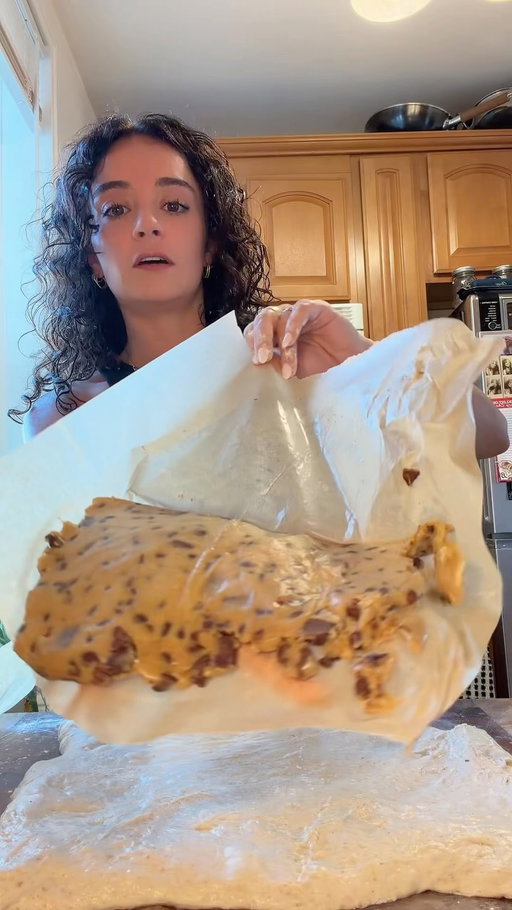 🍪 making an eloise chocolate chip cookie dough sourdough loaf!!!