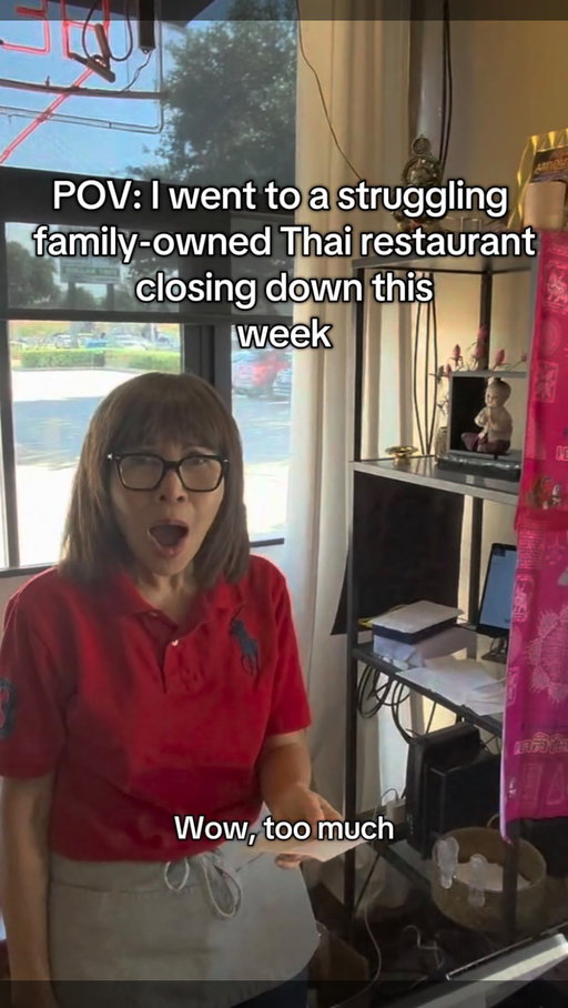 After serving their community for 38 years, this family-owned restaurant is sadly closing its doors after struggling to bring in new customers. If you’re nearby, let’s show them some love during their final week. 🥺

📍 @thaisoonrichardson 
101 S Coit Rd 401, Richardson, TX 75080
#solo #pov #vlog #thailand #fypシ