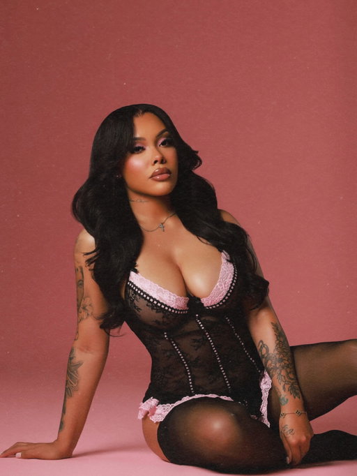 God made no mistakes when he made me #27 🎀🕯️💗

Happy bday to meeee 🎂

Photographer: @dk_shoots9 
Hair: @princetraystyles 
Makeup: @alara.xo