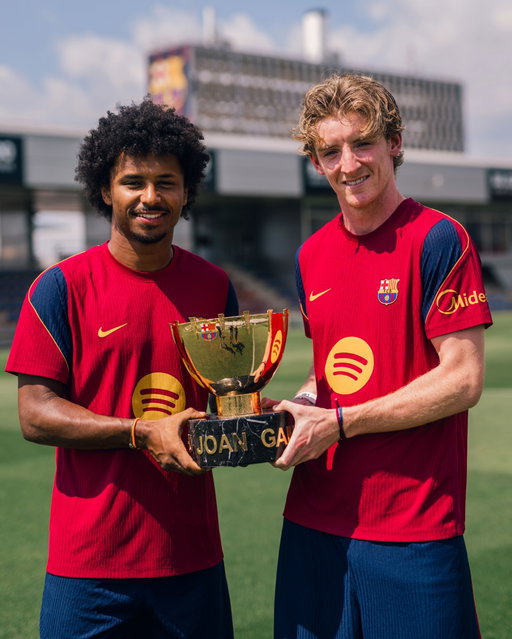 Ready for their Spotify Camp Nou debut. 🏆🏟️

Preparats per al seu debut a l’Spotify Camp Nou.
Preparados para su debut en casa.