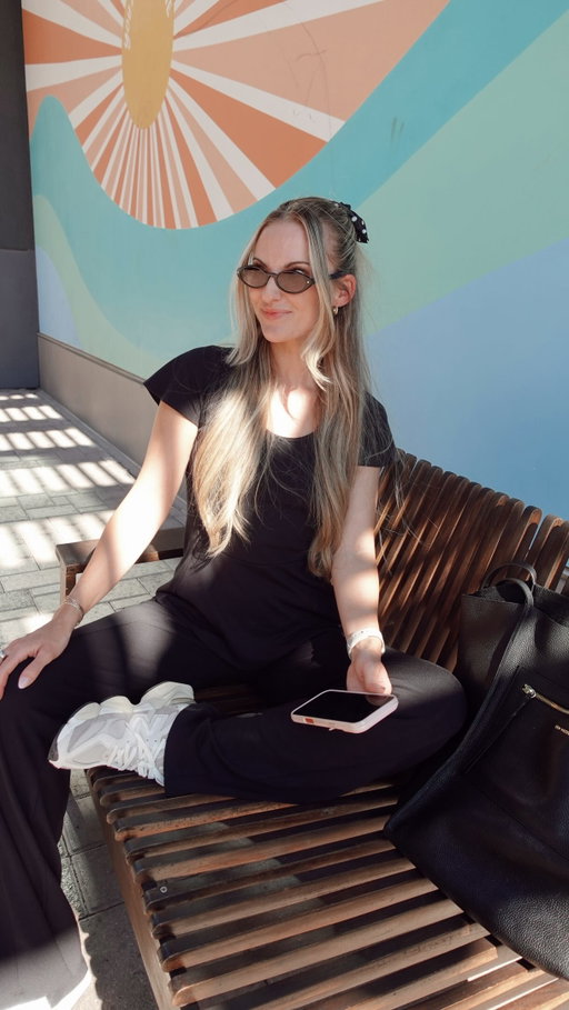 Recent morning routine 🌞💪🏻💍📚👩🏼‍⚕️ @jaanuu