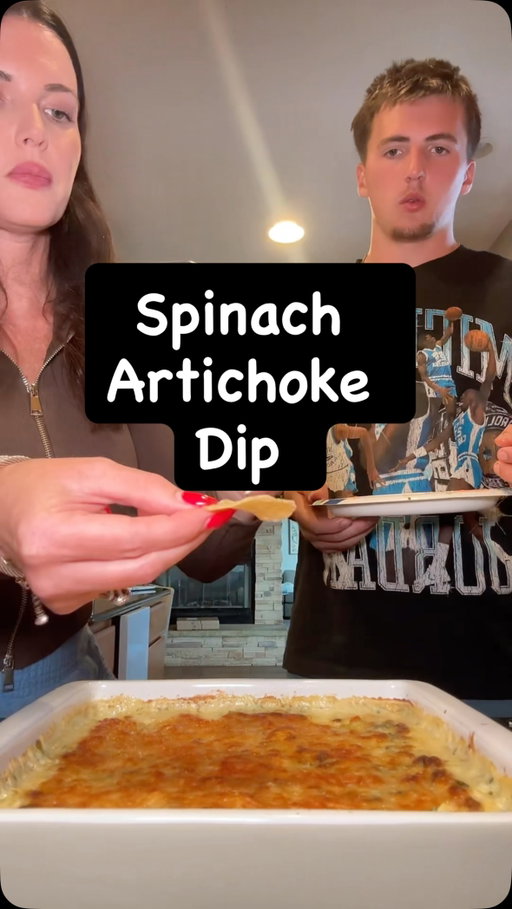 Make spinach and artichoke with me and a phone call to @vrogers17 

#easyrecipe #cookwithme #quickdinner #aldimeal #easyrecipeideas