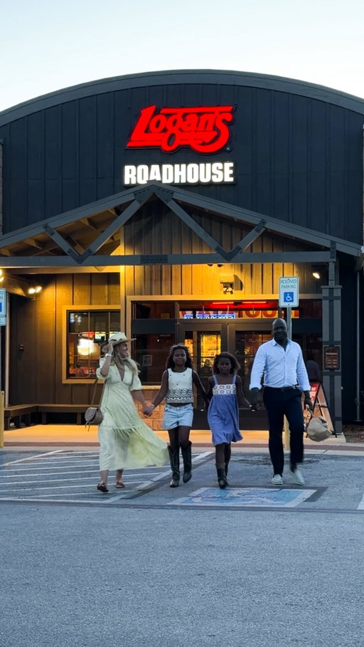 One last summer outing before we’re officially back to school ✨
@logansroadhouse the Great American Roadtrip Menu did not disappoint! 
HUGE portions, real mesquite-wood grilling and of course, Patriot Cake for dessert. Yes, please! And always a BONUS when there are leftovers for tomorrow)

The Great American Roadtrip Menu is only here for a limited time, so check it out at @logansroadhouse near you 🔥

#logansroadhouse #texaseats #texasrestaurants #texasblogger #familymeal