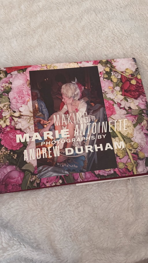 In honor of the 20th anniversary of my favorite film, “Marie Antoinette,” an inside look at some photos from the new book, “Making Marie Antoinette”📖 Includes an autograph from @sofiacoppola and Andrew Durham at the end!⚜️🎀🩵🌸🍰

#marieantoinette #marieantoinettemovie #sofiacoppola #rococo #versailles @kirstendunst

🗝️ Marie Antoinette, Palace of Versailles, Rococo, Ladurée, Kirsten Dunst, France, movie, Jason Schwartzman,  King Louis XVI, French Revolution, coquette, pink, fashion
