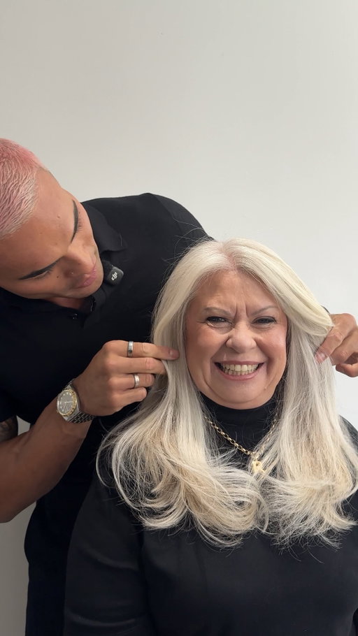 Part one of this MASSIVE grey blend correction, and this colour is next level. 🤌🏼

Starting with the consultation and finding out the what, the how and the why.

This makes it so much easier for me to go into every single colour knowing my plan, knowing exactly what we’re working towards, and making sure the client knows what to expect throughout the process.

This is only part one… 👀

Comment PART TWO and I’ll be dropping it tomorrow morning. 🤍