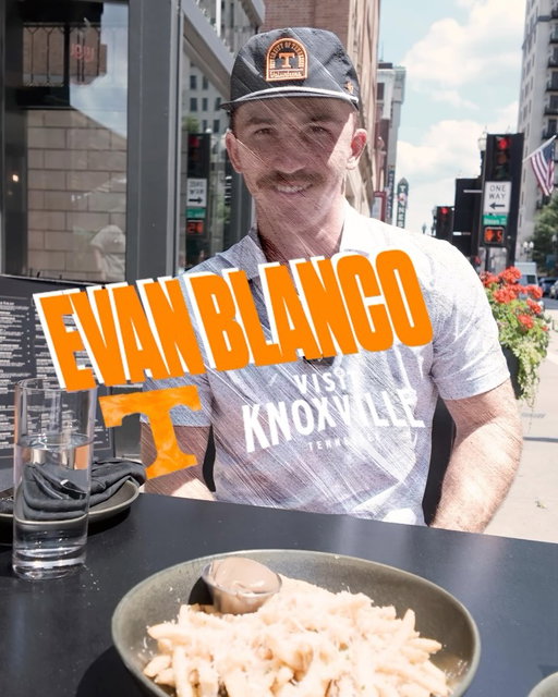 ⚾️ Hot debate - who’s got the best food in downtown Knoxville?
🔺 @evanblanco27 says @thekennedyknoxville 
🔻 @grw727 says @thestockandbarrel 

We think our @vol_baseball boys can’t go wrong, but what’s your pick?