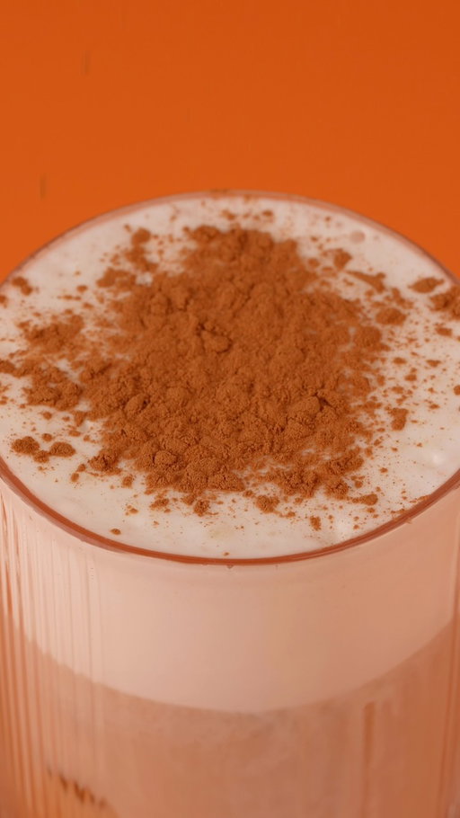 It’s the moment you’ve been waiting all year for… 

Pumpkin Spice Cake is officially back 🍂 🧡 Sip this limited-edition flavor with warm spice notes of cinnamon, clove, and cardamom. Brew it over ice and sprinkle a little cinnamon on top for a cozy seasonal treat.