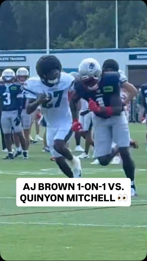 AJ Brown going 1-on-1 with his former teammate Quinyon Mitchell at Eagles/Patriots joint practice 👀

🎥: X/Tim_McManus