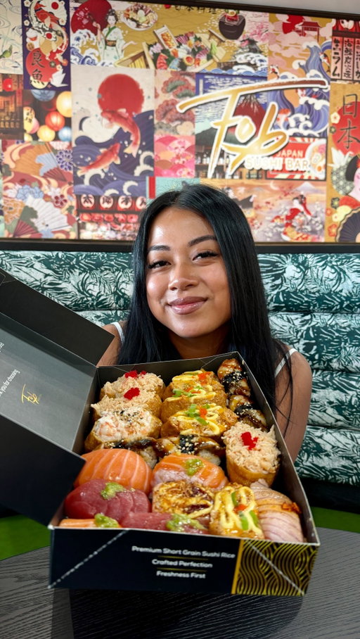 @fobsushibar @fobpokebar is now officially open in tukwila, washington!! 🍣 that’s it, that’s the caption. 

sushi by the pound. one of my fav all time spots!!!

MORE SPACE AND MORE SEATING!! ✨✨

📍 377 Strander Blvd
Tukwila, WA  98188
United States

you coming? let me know in the comments!