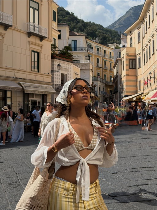 proof I was meant for la dolce vita :)

#italytrip #browngirltravel #eurosummer #vancouvercontentcreator #travelmindset