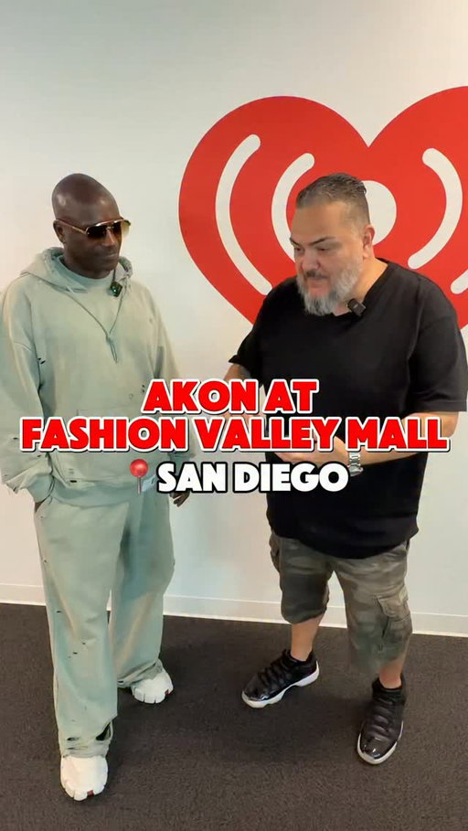 Akon was spotted at #FashionValleyMall right here in San Diego, but the person who saw him wasn’t 100% sure it was him 😂

#sandiego #akon #entertainment #iheartradio @akon