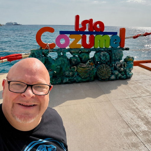 Had a mostly fun day today in Cozumel. First went with some of the entertainment staff to our favorite Mexican restaurant in Cozumel called @lachozaczm Soooo good!
Then the cruise director, @reverend_dr_e Bevelle and I went and saw the movie Odyssey. I'm probably going to upset some people but this has got to be one of the worst movies I have seen in a long time. It's so freaking long with NOTHING going on. And there are no surprises in the movie. As a matter of fact I think twice in the movie they tell you what is going to happen and IT HAPPENS. In my opinion they could have cut the last hour out of the movie and you would have entertained as much and never missed anything in the movie. 
And, this was kind of funny but we just saw Spiderman last week and 3 of the main characters are IN this movie too. As a matter of fact this movie would have been a bazillion times better if Tom Holland would have came in at some point as Spiderman. What a snore fest. 
OH I got a fun nickname today though. Due to having massive calves I was nicknamed "Rickshaw Rob" because those guys that peddle people around on bikes and a rickshaw behind them have crazy calves.
Also saw a cool Fish Bike Rack...
Alright feel free to tell me I'm wrong and how good it was. I'll be over here sleeping.