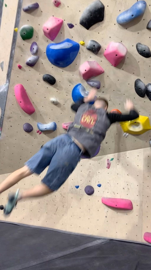 must’ve been the wind 

#fyp #reel #learntoclimb #brushyourholds