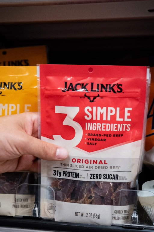 Went to @target for one thing.

Stay fueled with Jack Link’s new thin sliced air dried beef slices. Three simple ingredients. 31g of protein.